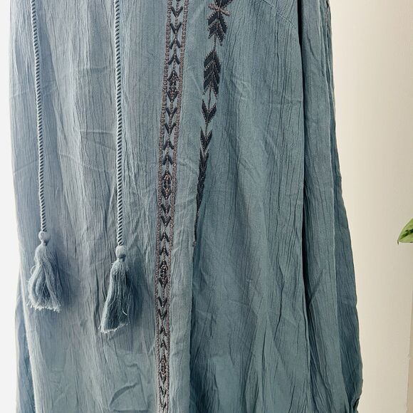 Jessica Simpson Blue Embroidered Boho Hippie Flowy Soft Comfy Dress - Large - Picture 5 of 9